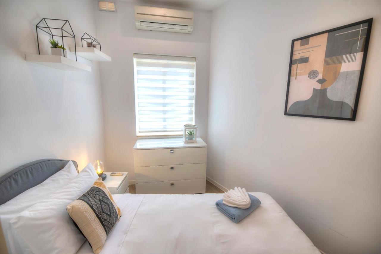Spacious 4 Bedrooms With Sea View Balcony Goslm-3 Sliema Kültér fotó