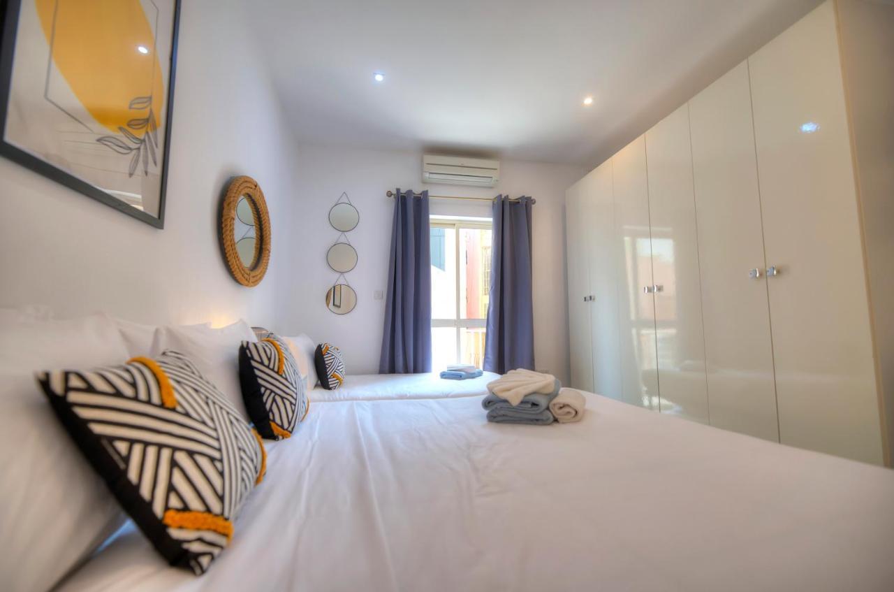 Spacious 4 Bedrooms With Sea View Balcony Goslm-3 Sliema Kültér fotó